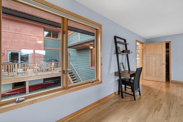 3555 John Muir Drive, Middleton, WI 53562