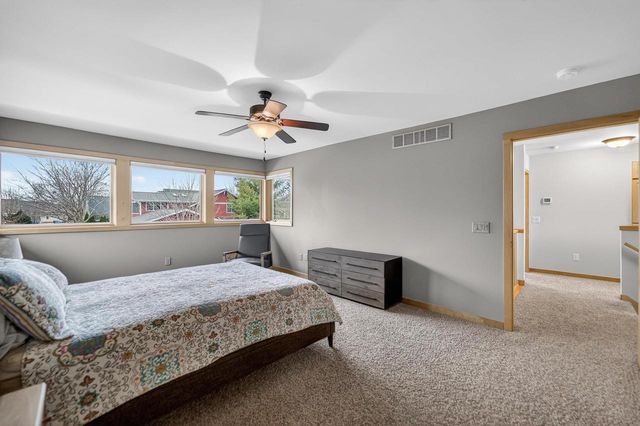 3555 John Muir Drive, Middleton, WI 53562