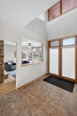 3555 John Muir Drive, Middleton, WI 53562