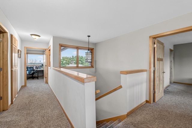 3555 John Muir Drive, Middleton, WI 53562