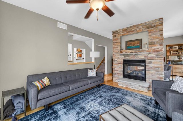 3555 John Muir Drive, Middleton, WI 53562