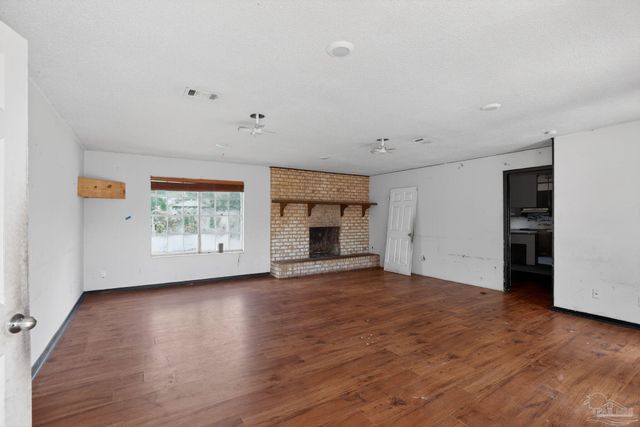 420 Chanterelle Dr, Pensacola, FL 32506