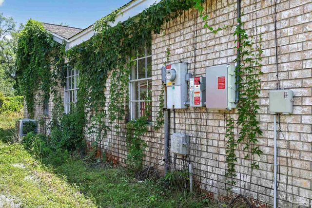 420 Chanterelle Dr, Pensacola, FL 32506
