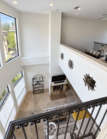 2316 Thornton RD B, Austin, TX 78704