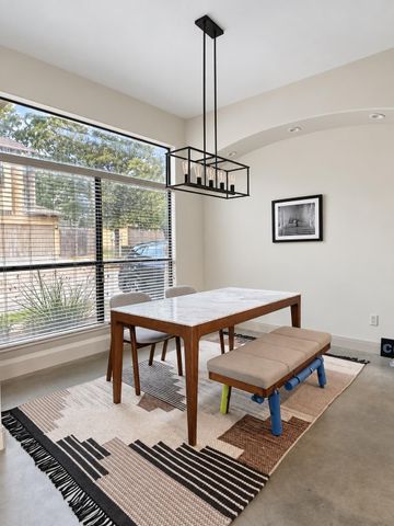 2316 Thornton RD B, Austin, TX 78704