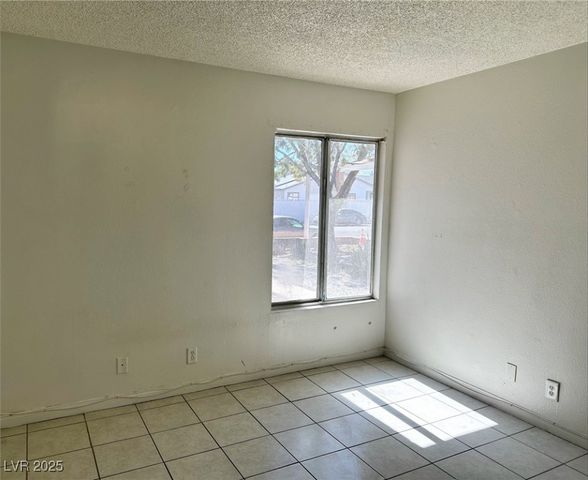 5436 Burkshire Drive, Las Vegas, NV 89142