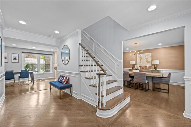 2705 Cherry Lane, Northbrook, IL 60062