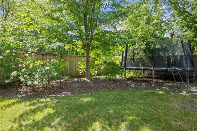 2705 Cherry Lane, Northbrook, IL 60062