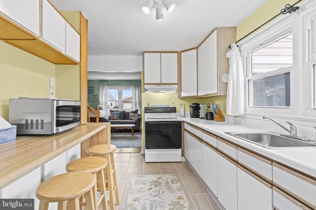 916 BRYANT AVE, Colonial Beach, VA 22443