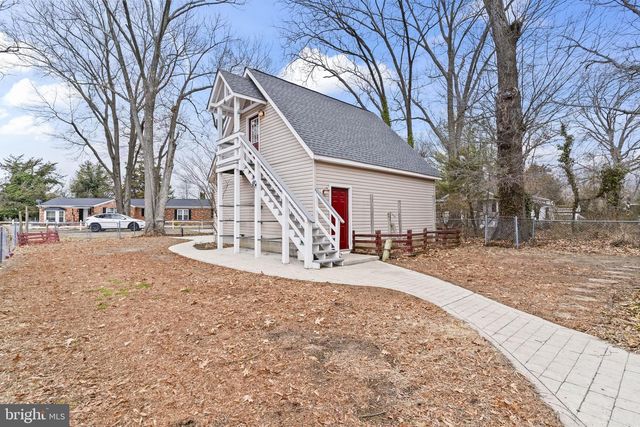 916 BRYANT AVE, Colonial Beach, VA 22443