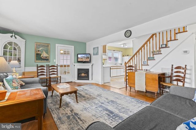 916 BRYANT AVE, Colonial Beach, VA 22443