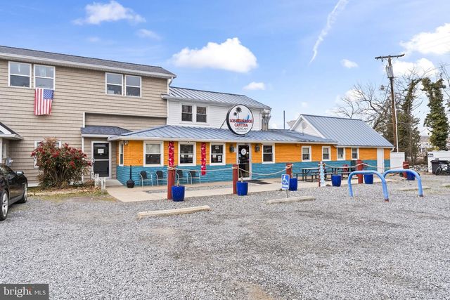 916 BRYANT AVE, Colonial Beach, VA 22443