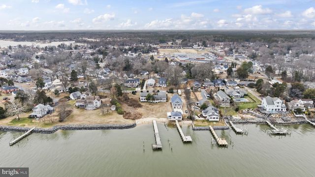 916 BRYANT AVE, Colonial Beach, VA 22443