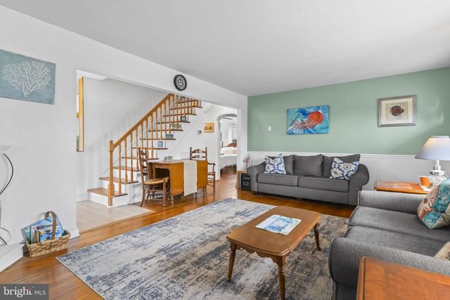 916 BRYANT AVE, Colonial Beach, VA 22443