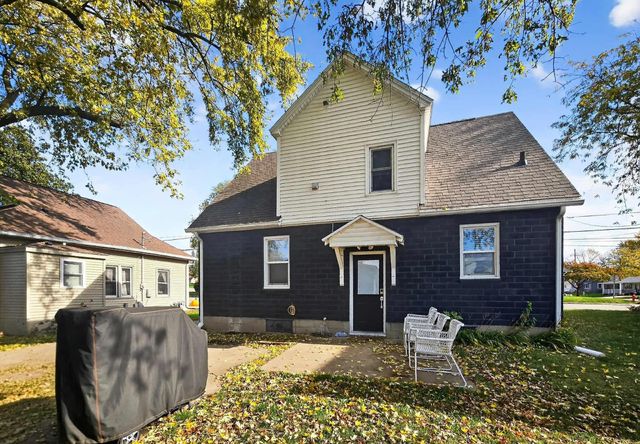 1611 5th Street, Gilbertville, IA 50634