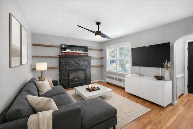 1611 5th Street, Gilbertville, IA 50634