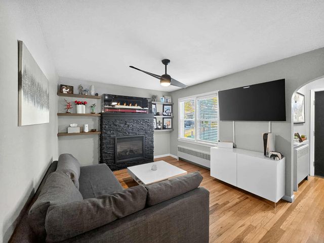 1611 5th Street, Gilbertville, IA 50634