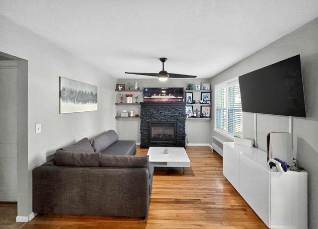 1611 5th Street, Gilbertville, IA 50634