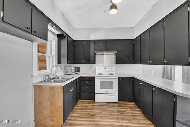 2459 N Elliston-trowbridge Road, Graytown, OH 43432
