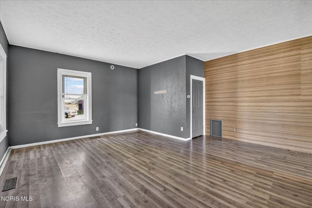 2459 N Elliston-trowbridge Road, Graytown, OH 43432