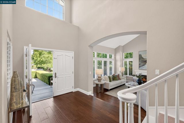 81 Monza Ct, Danville, CA 94526