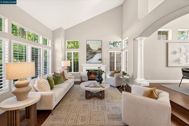 81 Monza Ct, Danville, CA 94526