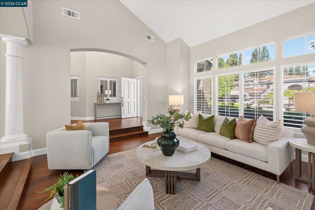81 Monza Ct, Danville, CA 94526