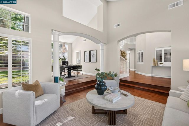 81 Monza Ct, Danville, CA 94526