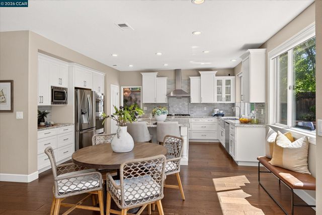 81 Monza Ct, Danville, CA 94526