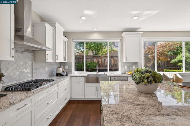 81 Monza Ct, Danville, CA 94526