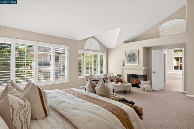 81 Monza Ct, Danville, CA 94526