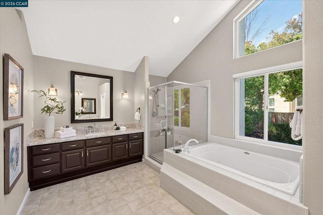 81 Monza Ct, Danville, CA 94526