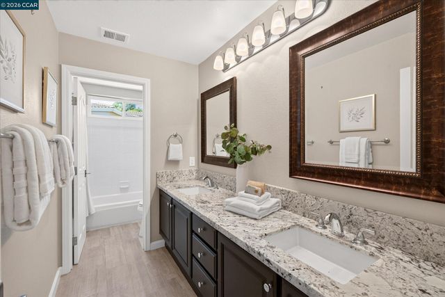 81 Monza Ct, Danville, CA 94526
