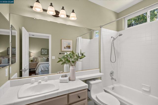 81 Monza Ct, Danville, CA 94526