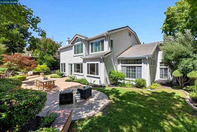 81 Monza Ct, Danville, CA 94526
