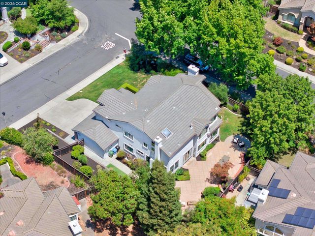 81 Monza Ct, Danville, CA 94526