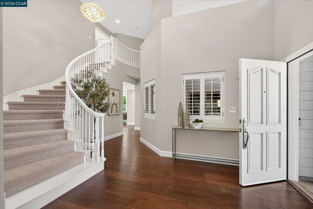 81 Monza Ct, Danville, CA 94526