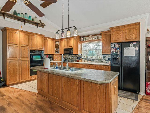 4430 CR 542H, Bushnell, FL 33513