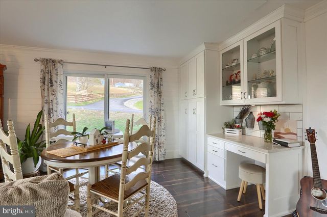 552 MOUNTAIN RD, Dalmatia, PA 17017