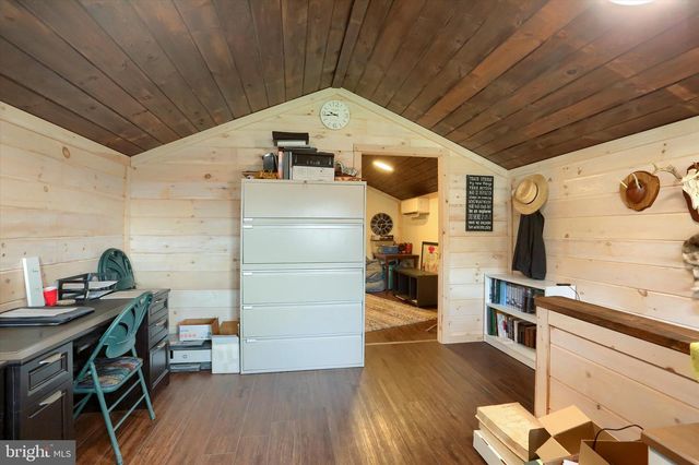 552 MOUNTAIN RD, Dalmatia, PA 17017