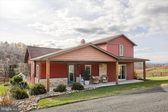 552 MOUNTAIN RD, Dalmatia, PA 17017