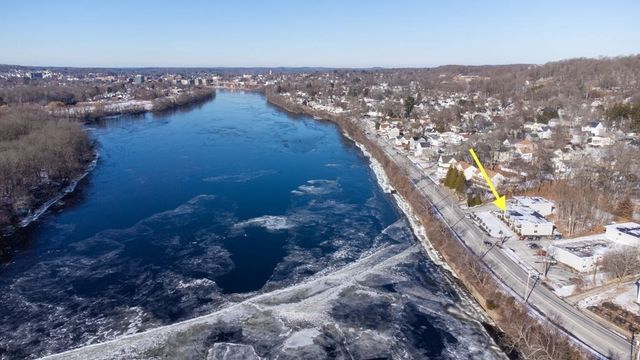 500 Water St A8, Haverhill, MA 01830