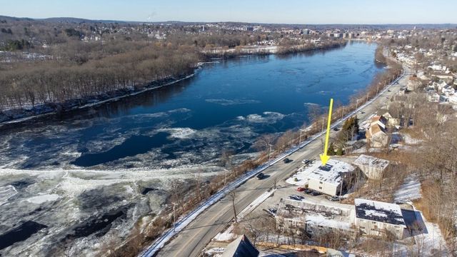 500 Water St A8, Haverhill, MA 01830