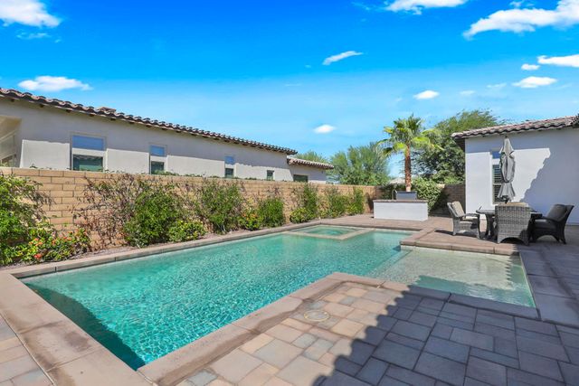 81 695 Thunder Gulch Way, La Quinta, CA 92253