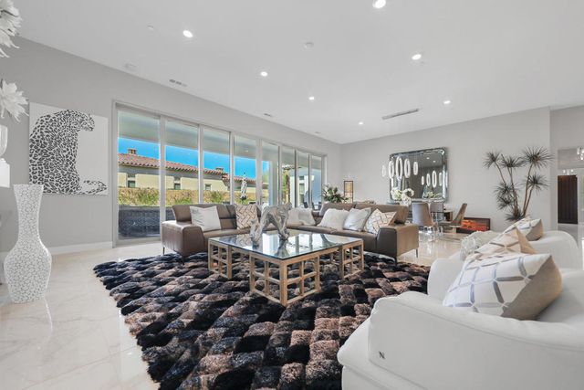 81 695 Thunder Gulch Way, La Quinta, CA 92253