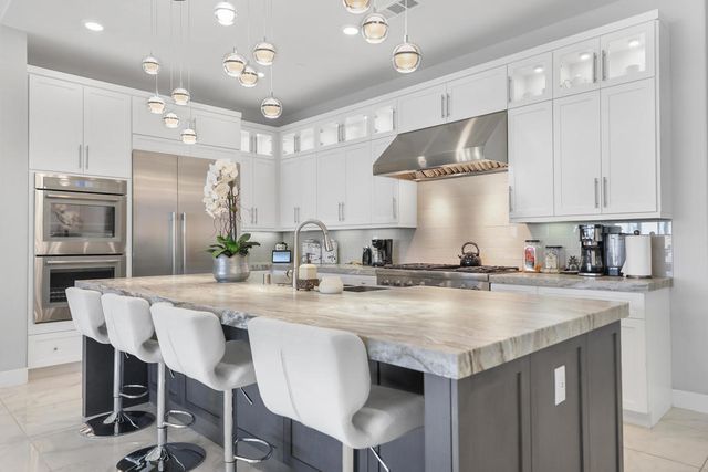 81 695 Thunder Gulch Way, La Quinta, CA 92253