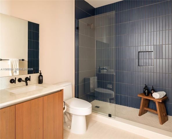 275 SW 6th St 502, Miami, FL 33130