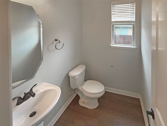 1005 Lake Hollow Drive, Little Elm, TX 75068