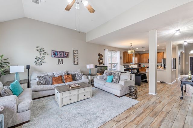 8756 Golden Sunset Trail, Fort Worth, TX 76244