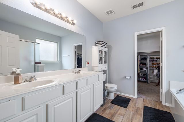 8756 Golden Sunset Trail, Fort Worth, TX 76244